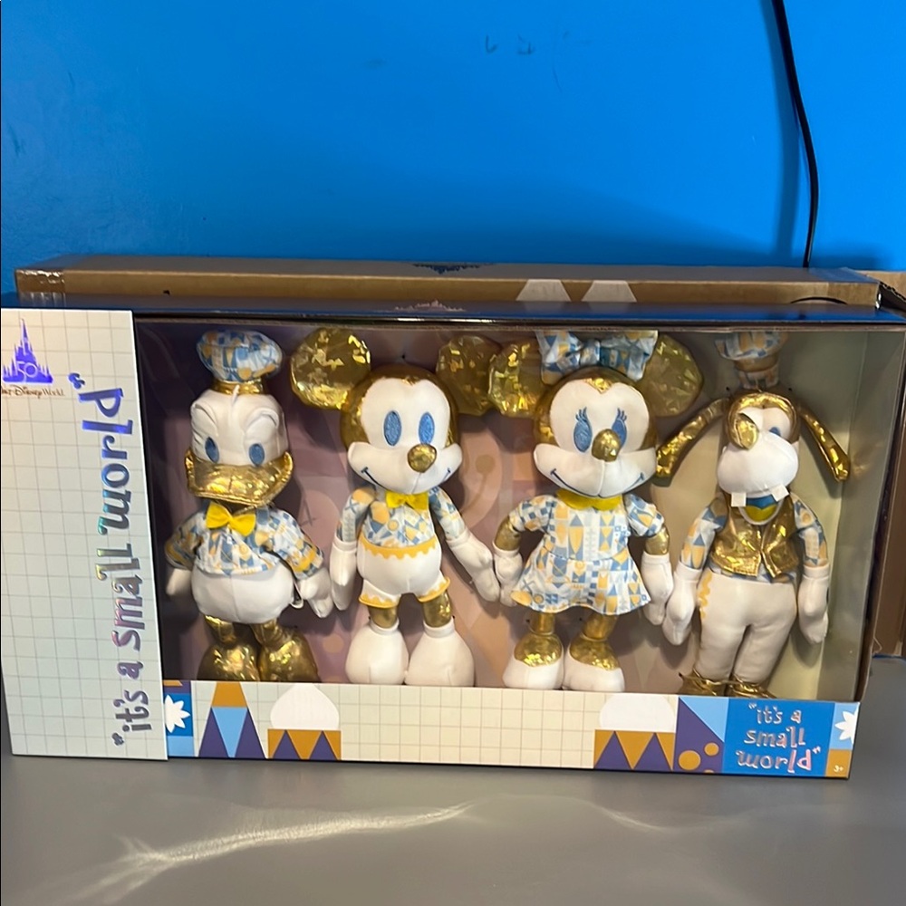 Walt Disney World 50th Anniversary It's A Small World Plush Set WDW NEW